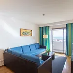 Antillia 4*