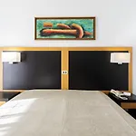 Hotel Antillia 4*
