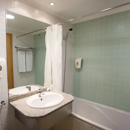 Antillia Hotel 4*