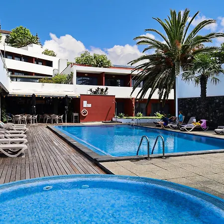 Antillia 4*