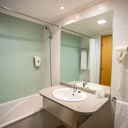 Antillia 4*